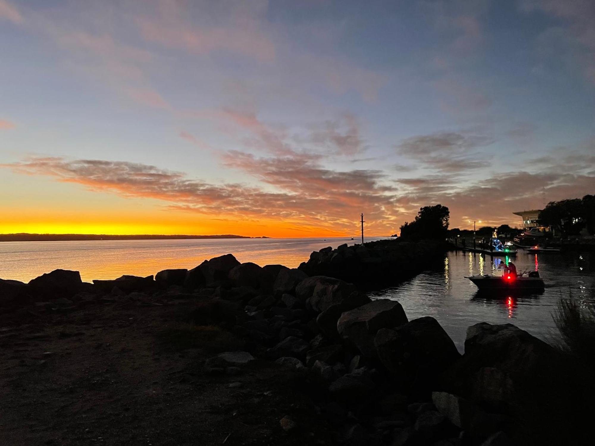 Batemans Bay Marina Resort Exterior photo
