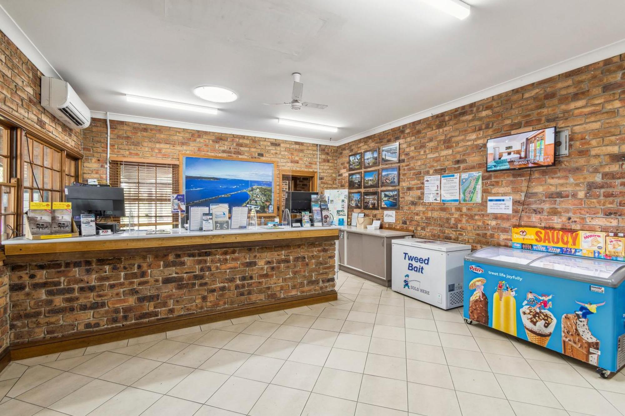 Batemans Bay Marina Resort Exterior photo